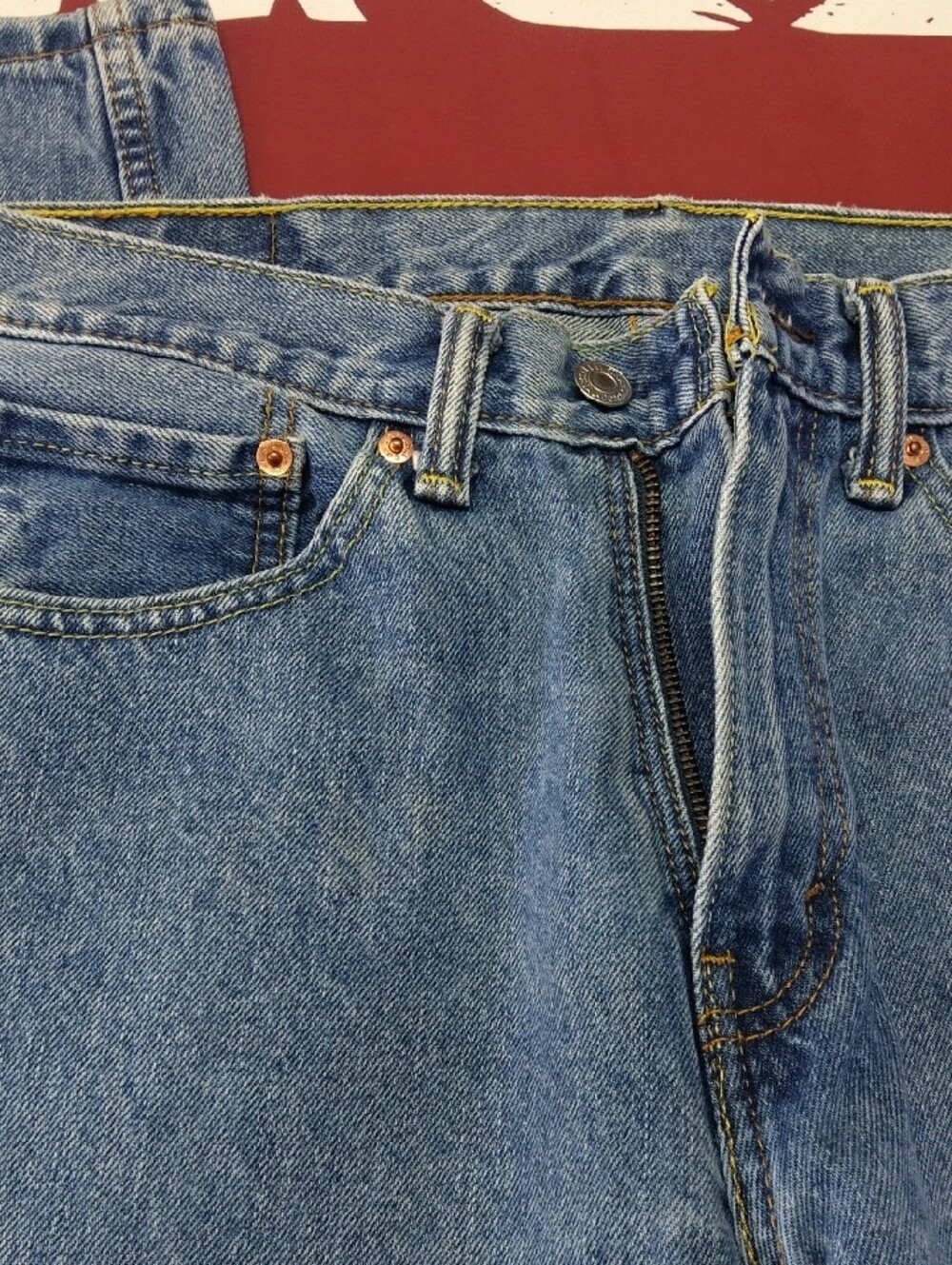 Levi's 505 Men's Light Blue Straight-Leg Denim Jeans - Picture 4 of 15